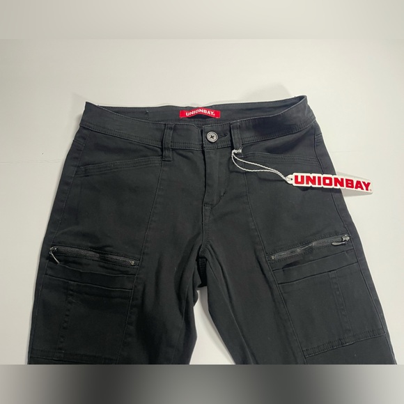 UnionBay Cargo Pants Womens Juniors Size 3 Blaire Black Tapered Leg Zip Pockets - Picture 2 of 16